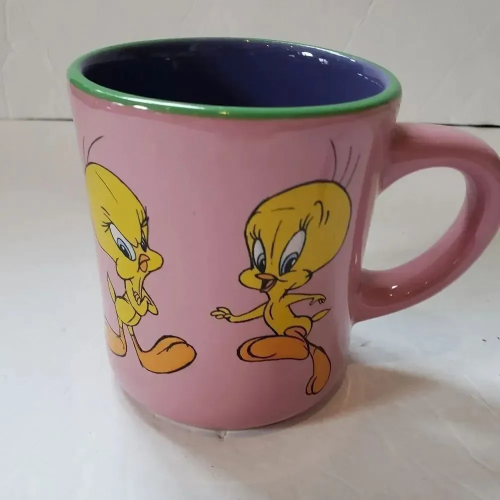 Warner Bros Tweety Bird Cup